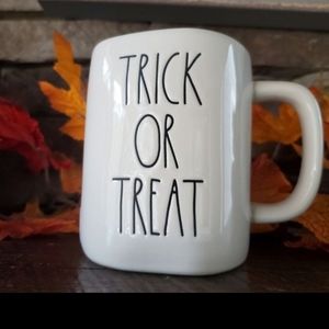 Rare Rae Dunn Trick or Treat Mug